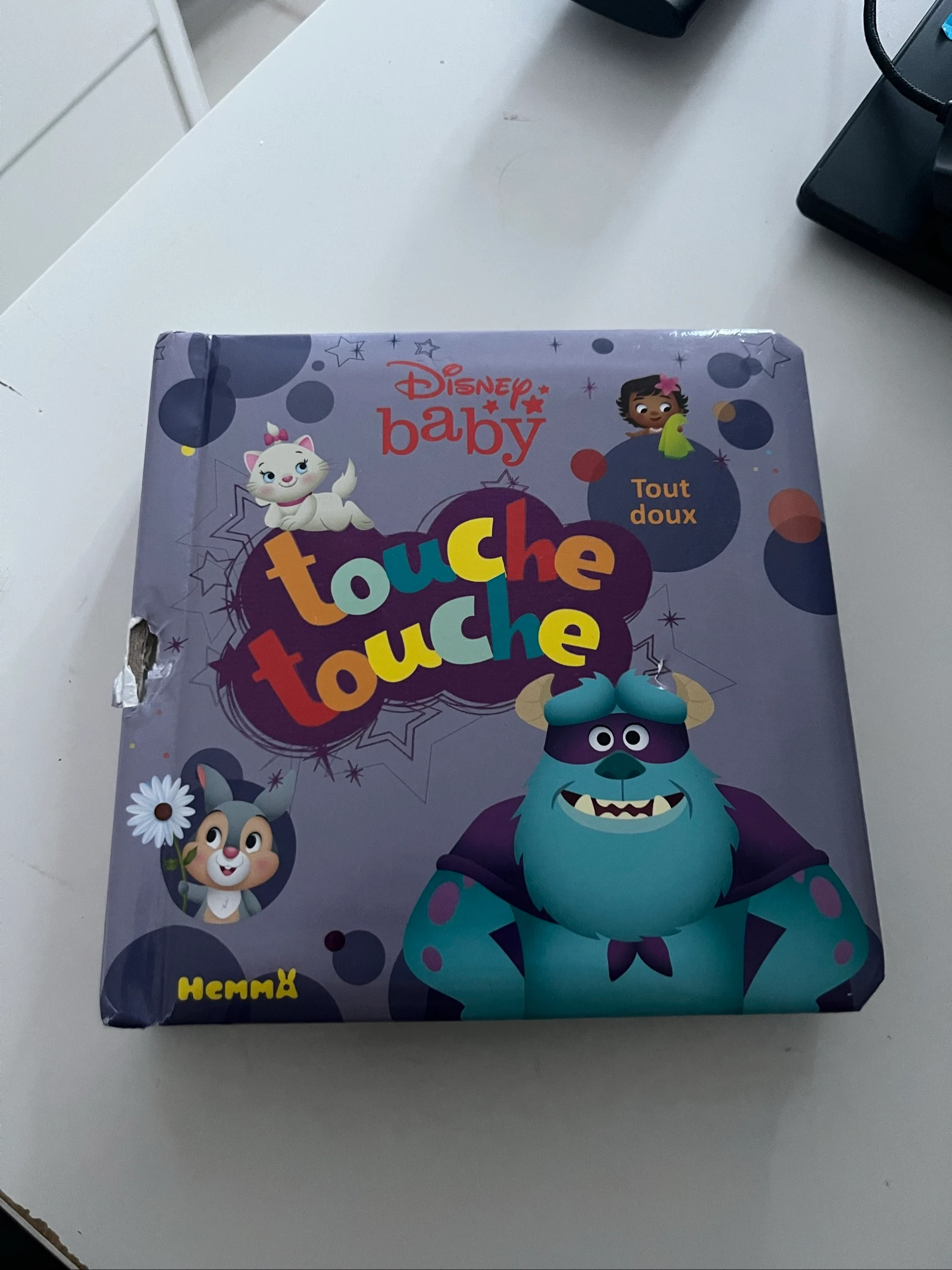 Livre bébé - touche touche - Disney baby - tout doux - Édition Hemma